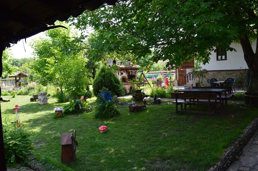 The Old House Guest House Obedinenie Szoba fotó